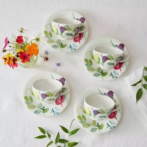 Brand New Portmeirion Water Garden Set of 4 Cups and Saucers